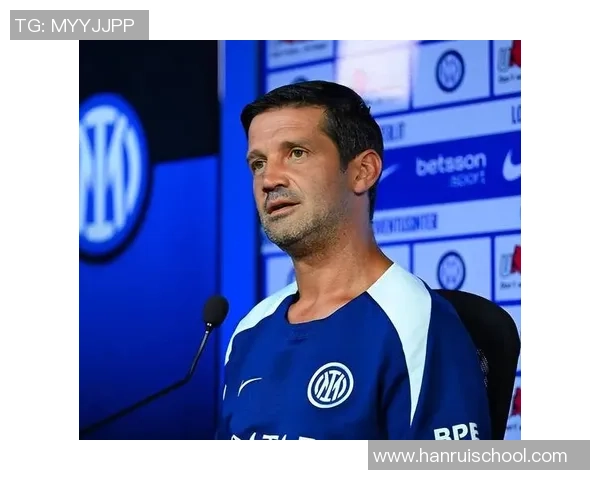 RM请来的足球明星助力球队重返巅峰展现无与伦比的竞技魅力与团队精神 RM请来的足球明星助力球队重返巅峰展现无与伦比的竞技魅力与团队精神