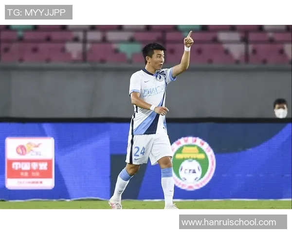 广州网球队边路渗透战术分析及其在比赛中的成效与不足 广州网球队边路渗透战术分析及其在比赛中的成效与不足