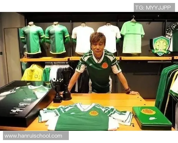 路人眼中的足球明星评选活动揭晓谁是最受欢迎的球场英雄 路人眼中的足球明星评选活动揭晓谁是最受欢迎的球场英雄