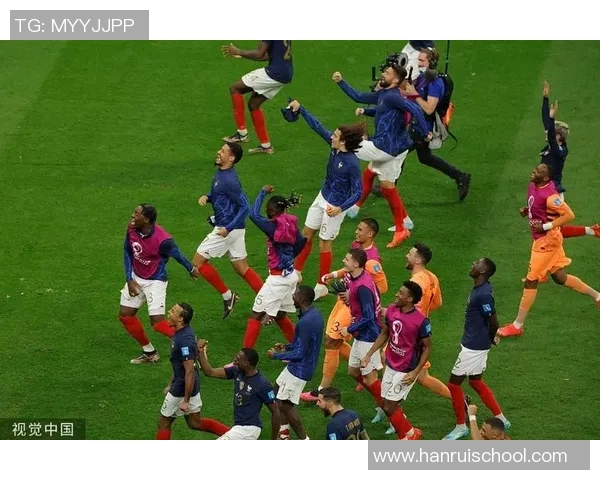 欧洲足球明星壁纸精选展现球场风采与激情瞬间的视觉盛宴